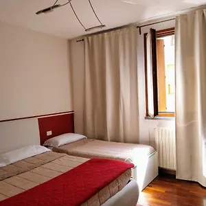 rezervați aici